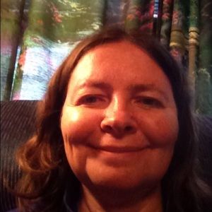 Meet your Posher, Lynne